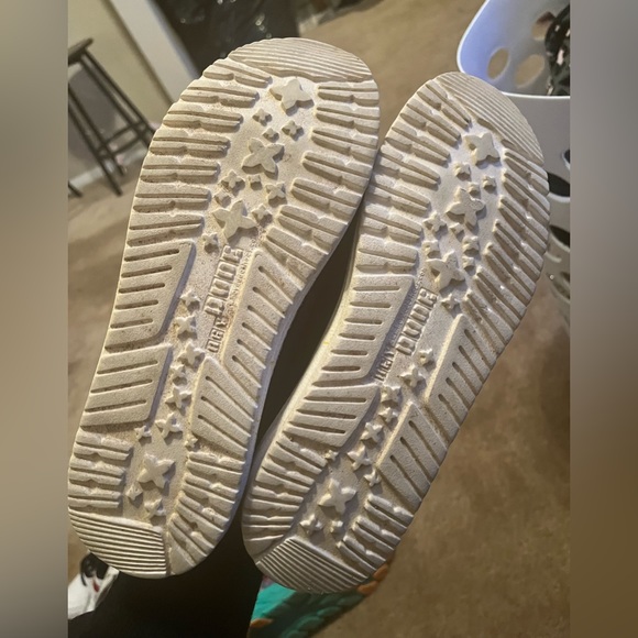 Hey Dudes - Picture 4 of 4